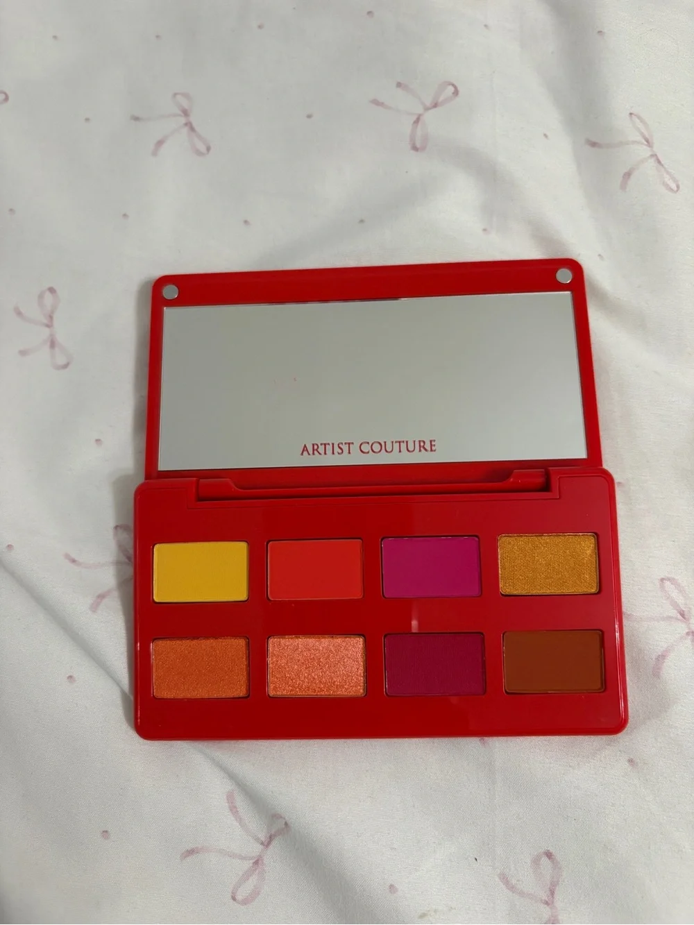 Artist Couture Caliente Red Compact Palette